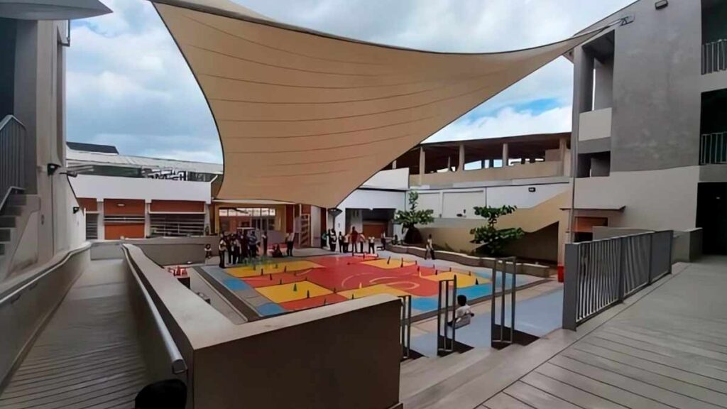 ARCC Equipo Técnico inspecciona reconstrucción de colegios