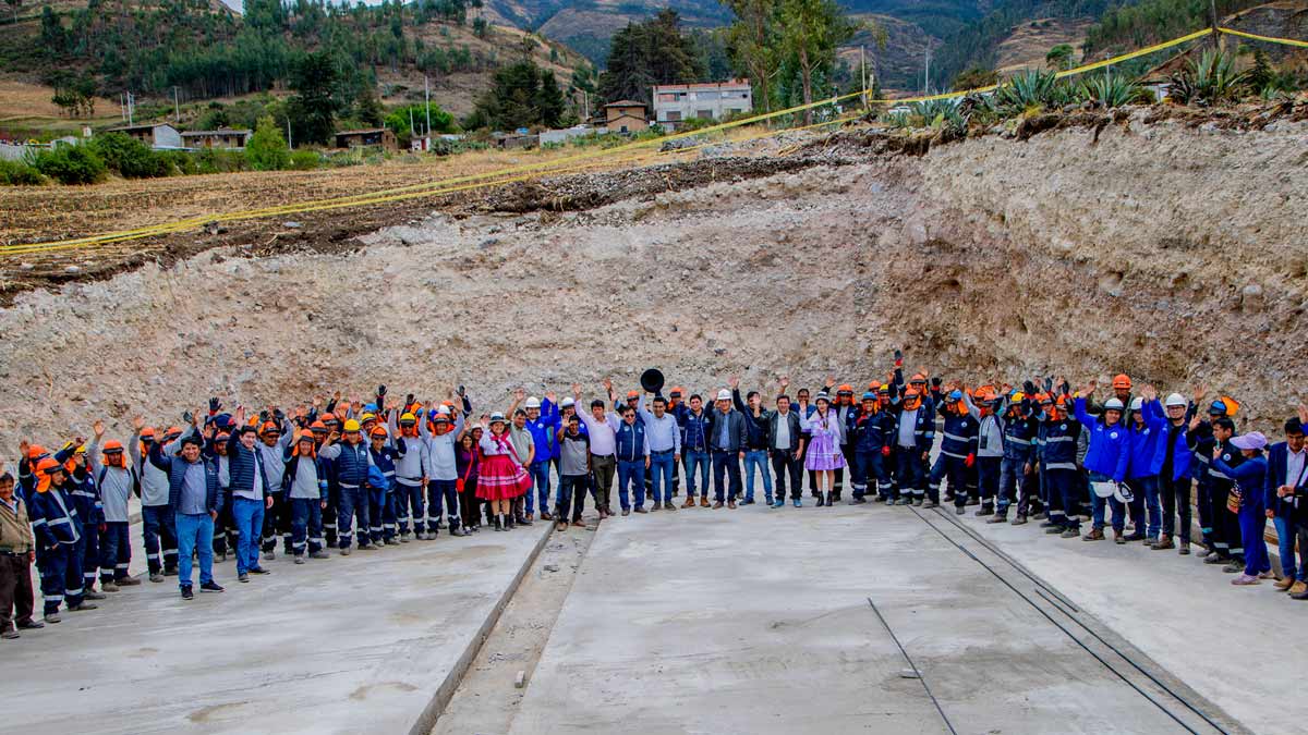 Apurímac Ejecutan proyecto de riego en Curahuasi