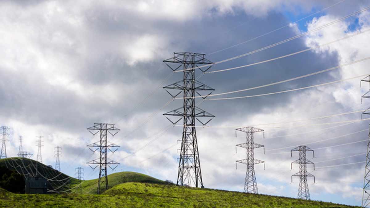 Cuatro empresas precalifican como postoras para proyecto de interconexión eléctrica Perú – Ecuador