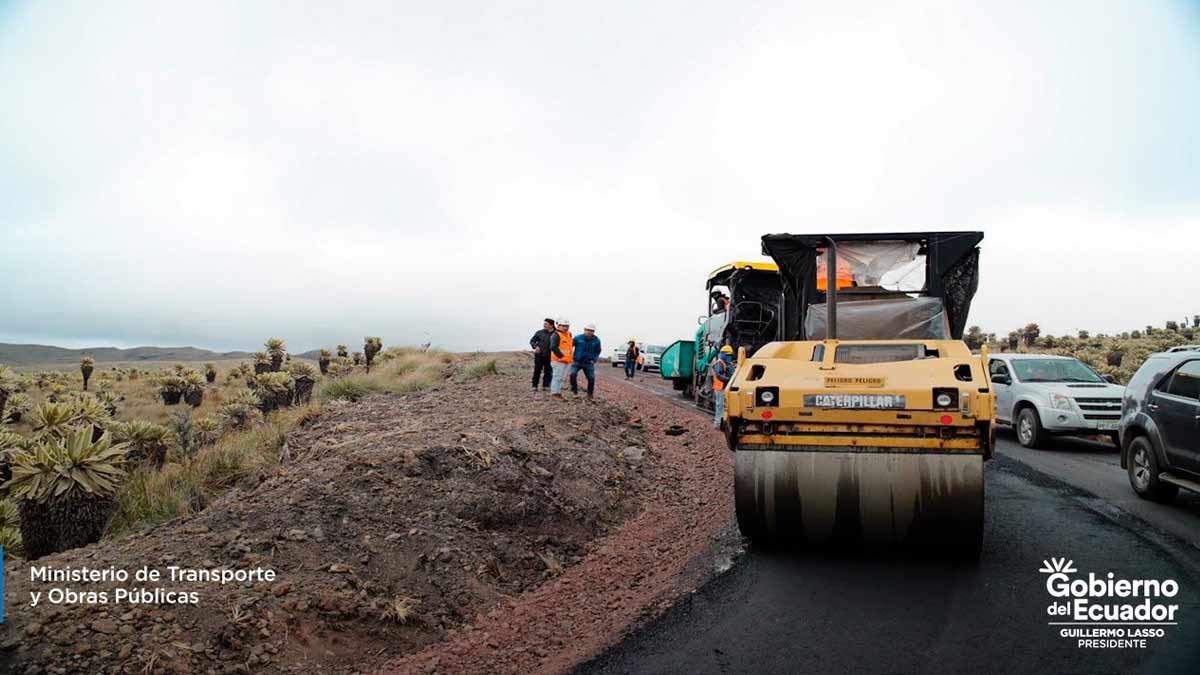 Ecuador: Invierten US$ 10 millones en reconstrucción de vía en Carchi