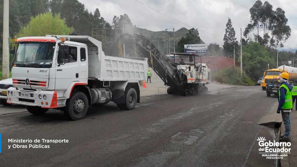 Ecuador Invierten US$ 2.4 millones en obras de rehabilitación vial