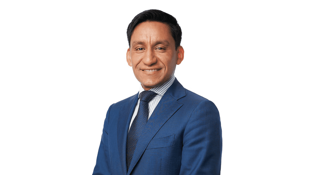 Eduardo Peláez Cruz Del Castillo, Director  Ejecutivo del Proyecto Especial de Inversión  Pública Escuelas Bicentenario