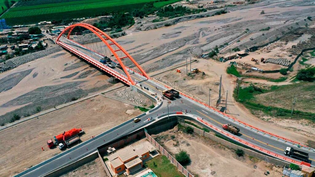 Ica Reconstrucción del puente Chamorro