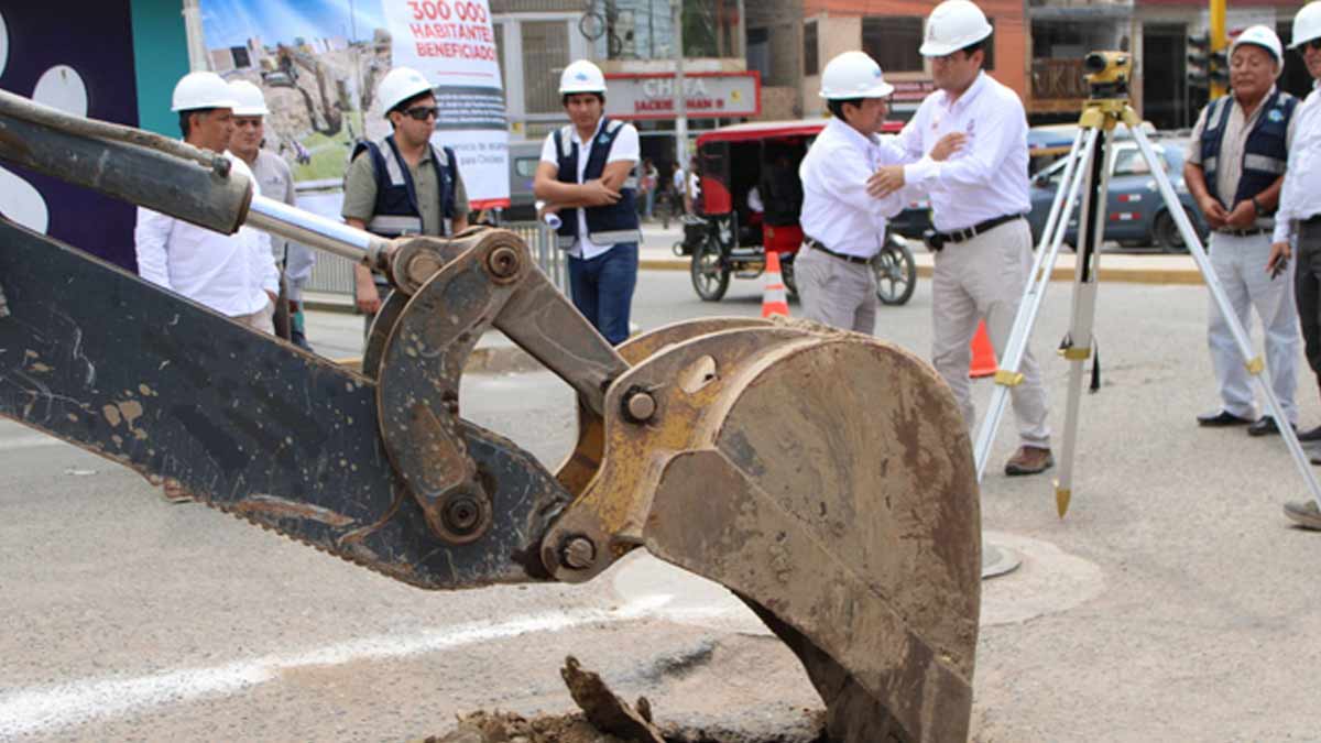 Lambayeque Inician obras de renovación de colectores de alcantarillado
