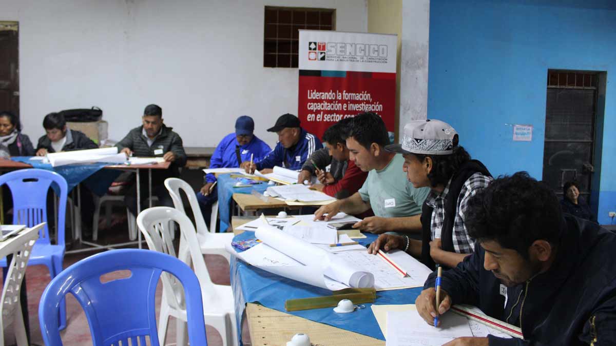 Maestros de obra serán capacitados para mejorar viviendas