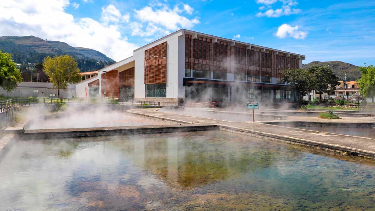 Obras en el complejo turístico Baños del Inca registra avance del 60%