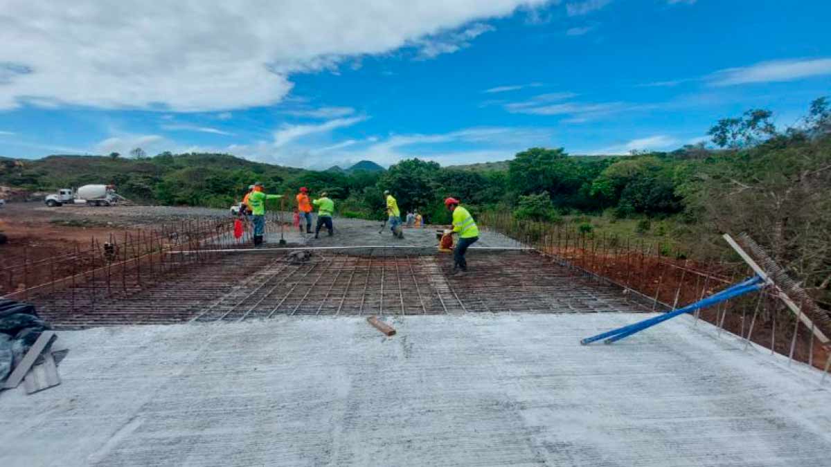 Panamá Construcción de puente vehicular