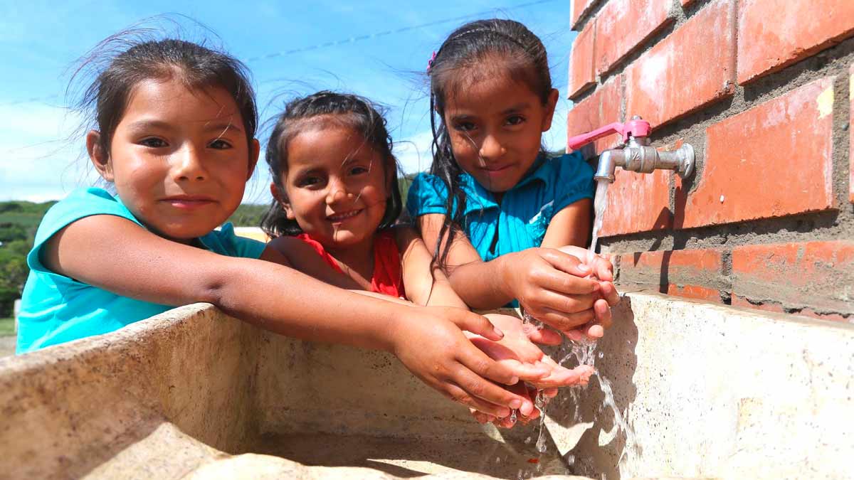 Proyecto de ley de acceso universal al agua