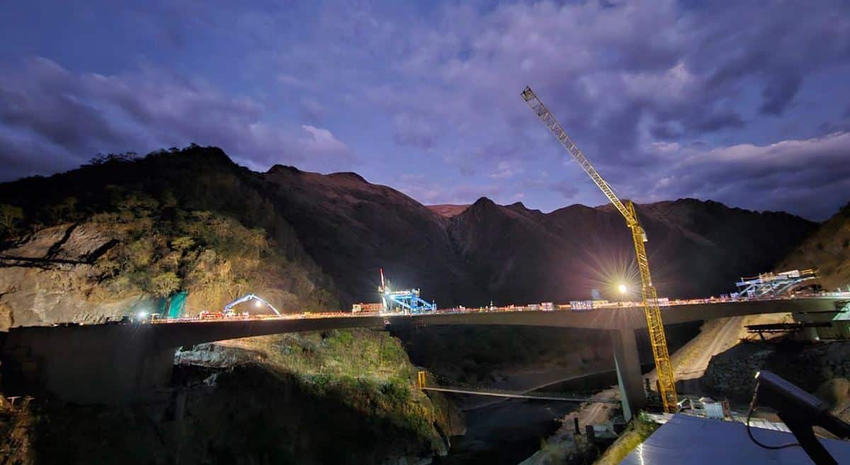 Puente Kutuctay registra más del 76% de avance en su construcción
