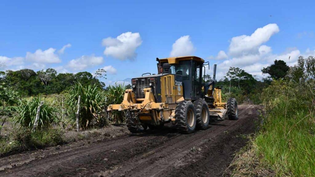 San Martín Realizan mejoramiento de vías