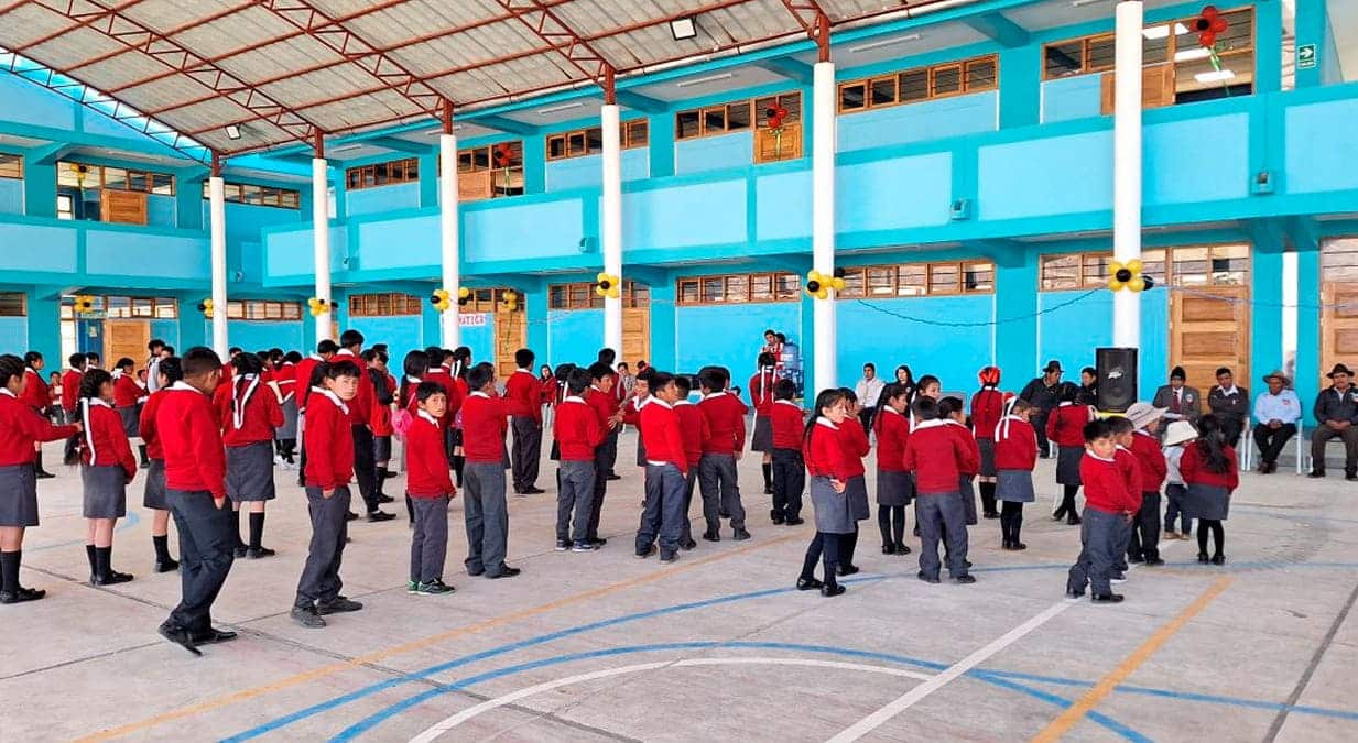 La nueva I.E. n.° 86126 Hermilio Valdizán, en el distrito de Pira, en Huaraz, recibe a más de 180 alumnos.