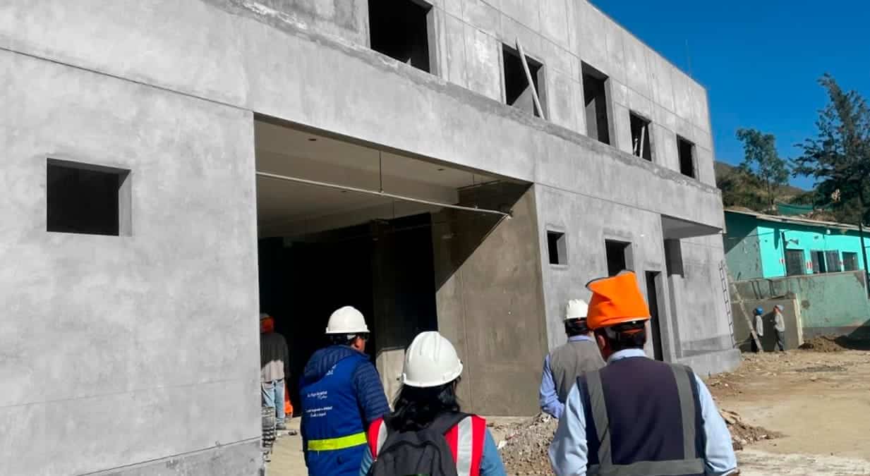 Proyecto, que beneficiará a más de 1 300 pobladores, contará con modernos consultorios, mobiliario clínico y hasta una ambulancia.