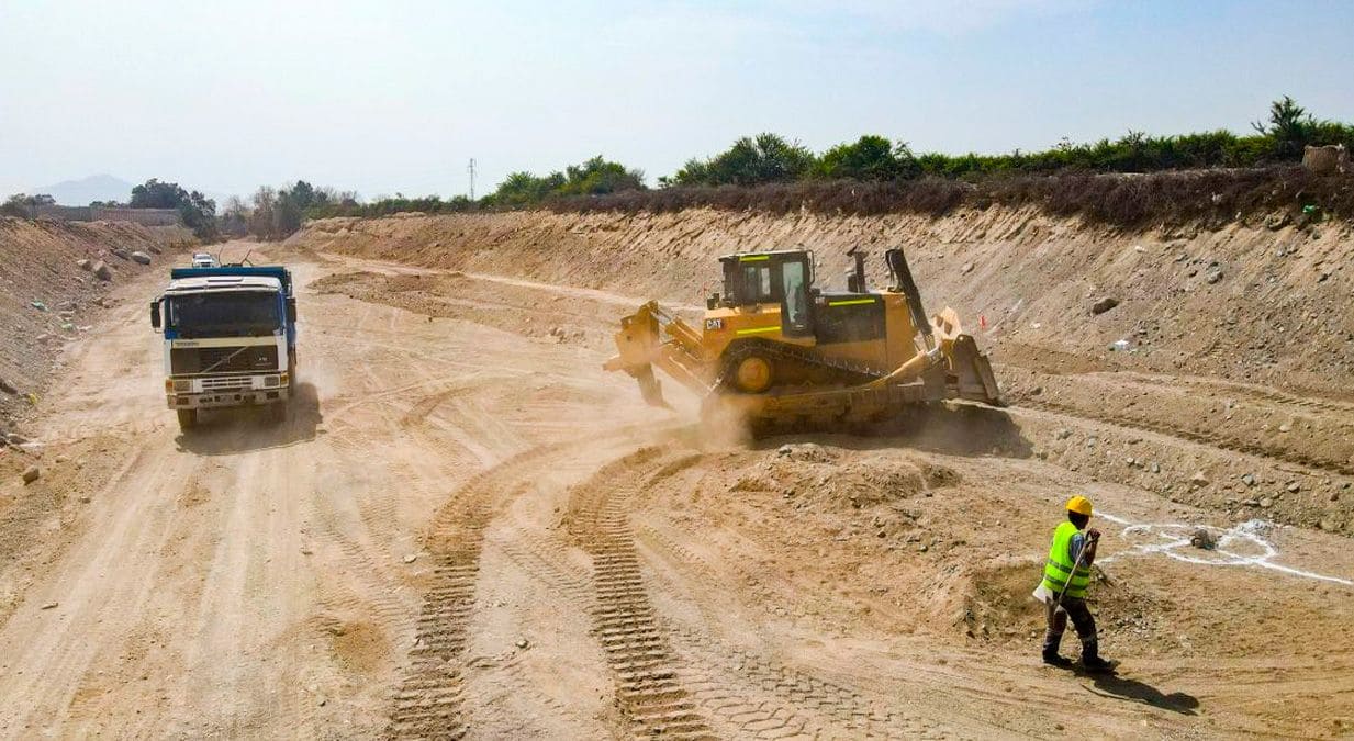 Ica: Limpieza y descolmatación en quebrada Cansas avanza a buen ritmo