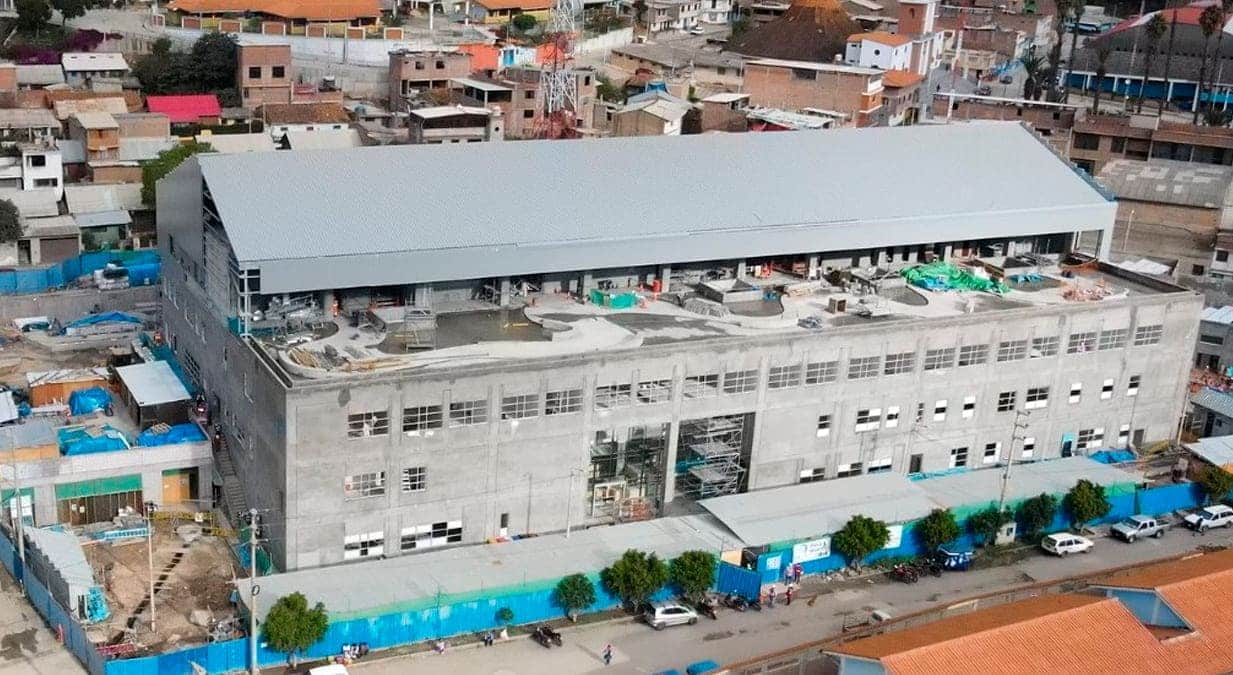 Reconstrucción con Cambios ejecuta obra que permitirá brindar una moderna infraestructura al servicio de la salud de la población.