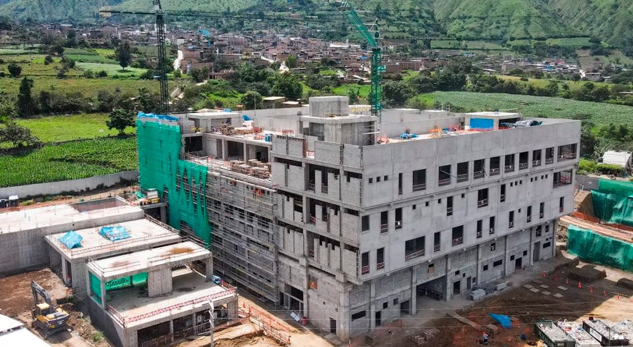 Autoridad para la Reconstrucción con Cambios ejecuta obra que beneficiará a más de 31 mil personas de La Libertad y Cajamarca.
