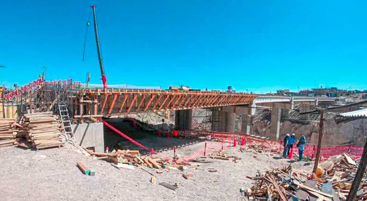 La construcción del puente Paccha se inició en el año 2020 con un presupuesto de 23 millones de soles.