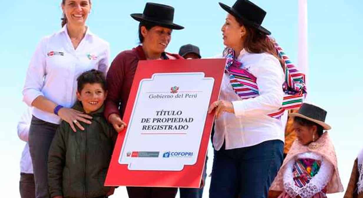 La entrega se hizo en el marco de las celebraciones del Día del Campesino, liderada por la presidenta, Dina Boluarte.
