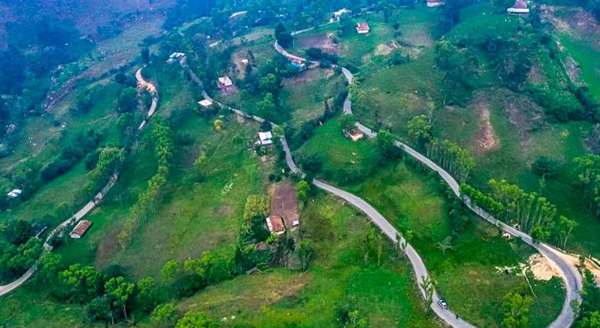 Además se realizará el mejoramiento en diversos sectores del corredor vial.