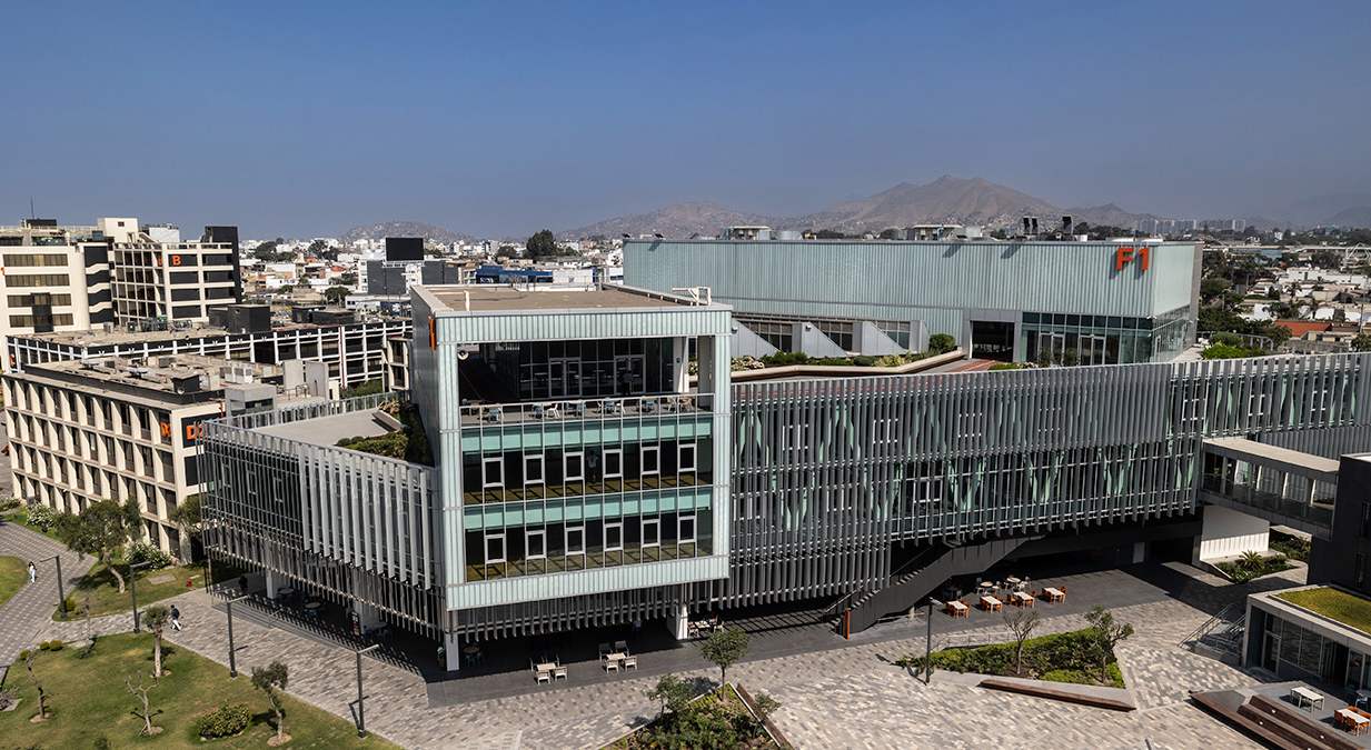 Nuevo edificio de la Universidad de Lima recibe tres premios internacionales