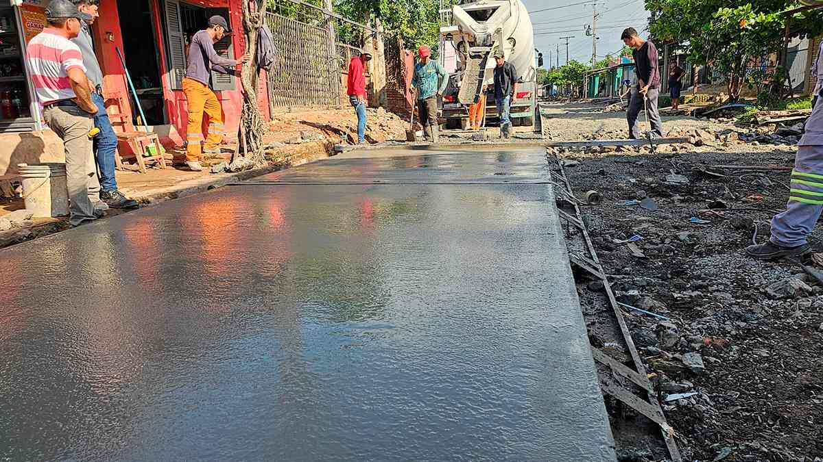 Paraguay: Pavimentan 130 metros de calle en Asunción