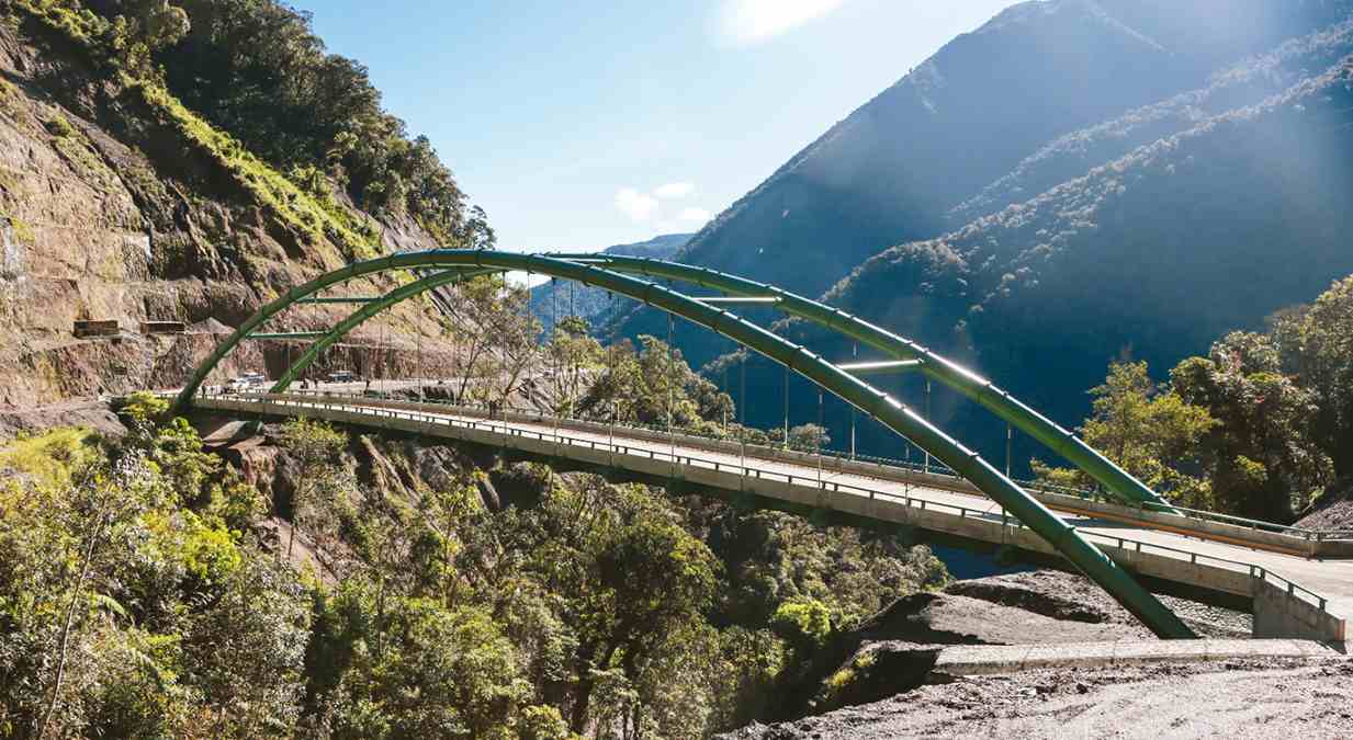 Construcción del Puente Rocotales