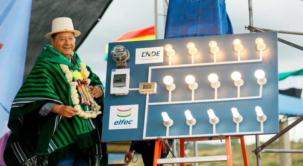 Obra eléctrica en Cochabamba