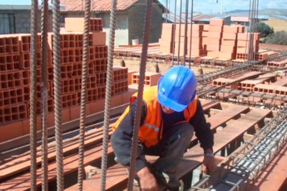 Industria de cemento, yeso y cal creció 10.2% en junio, su tasa más alta en 13 meses