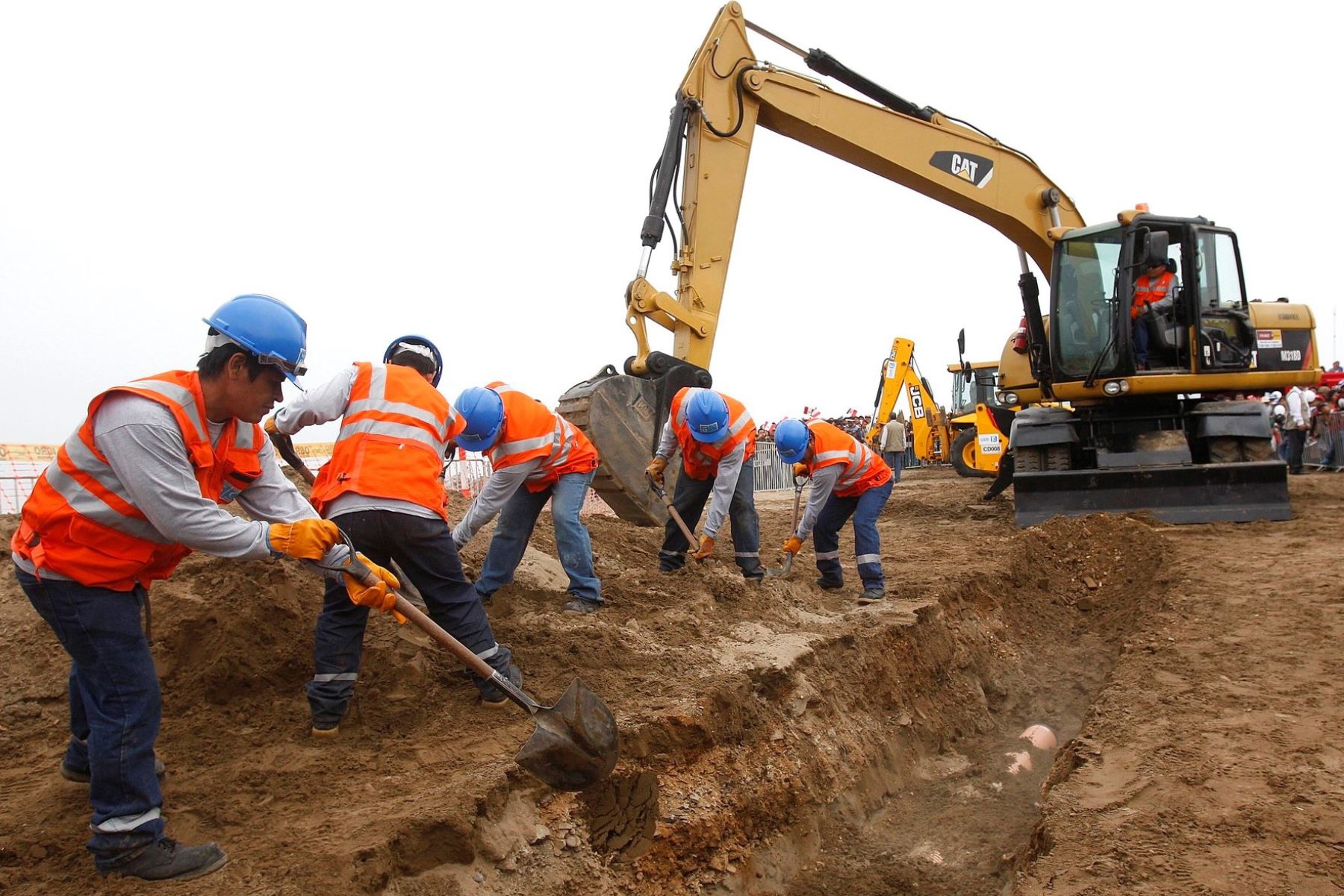 Ejecutivo aprueba agilizar ejecución de proyectos de inversión pública
