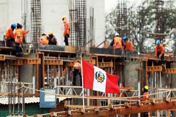 Empleo formal a nivel nacional creció 6.5% en enero de 2022