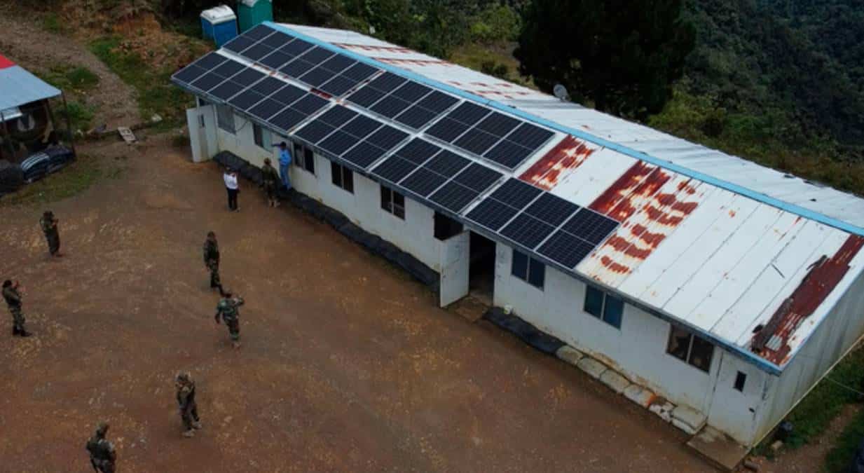 Electroperú inaugura sistema de energía renovable en Cusco