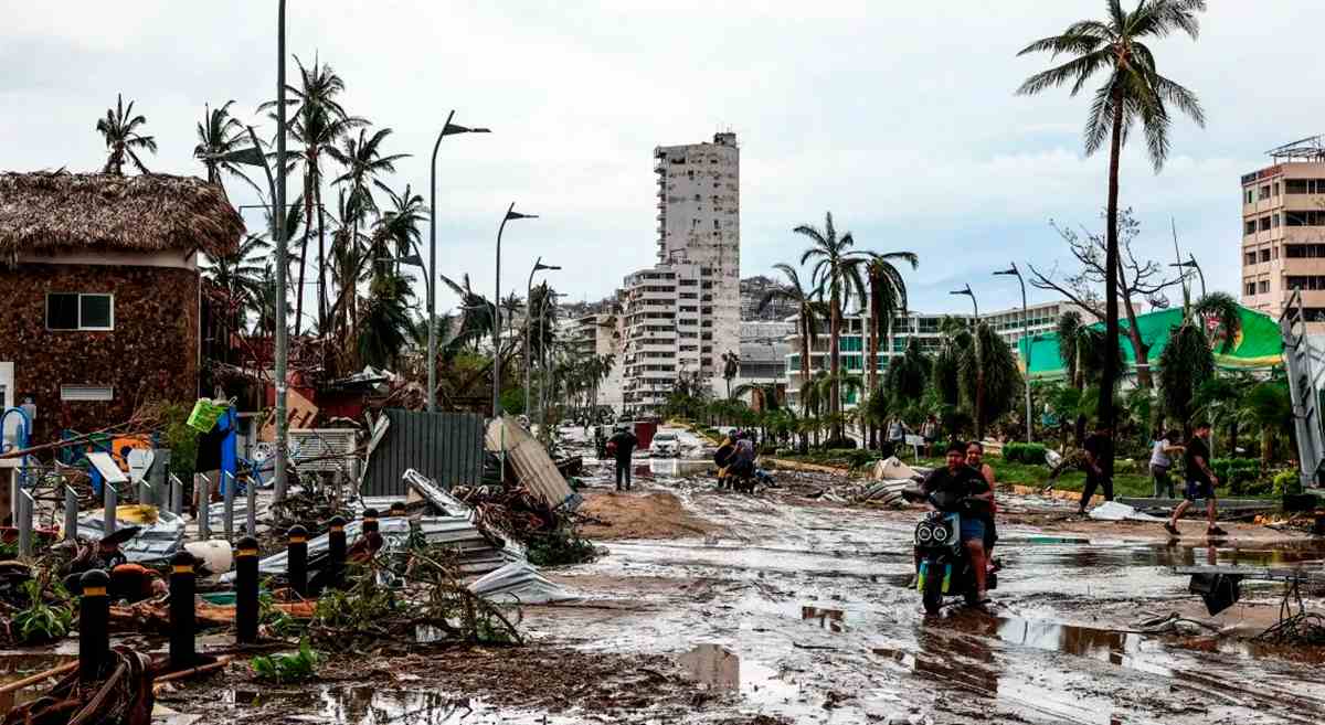 México: Reconstruirán 138 espacios públicos destruidos por huracán Otis