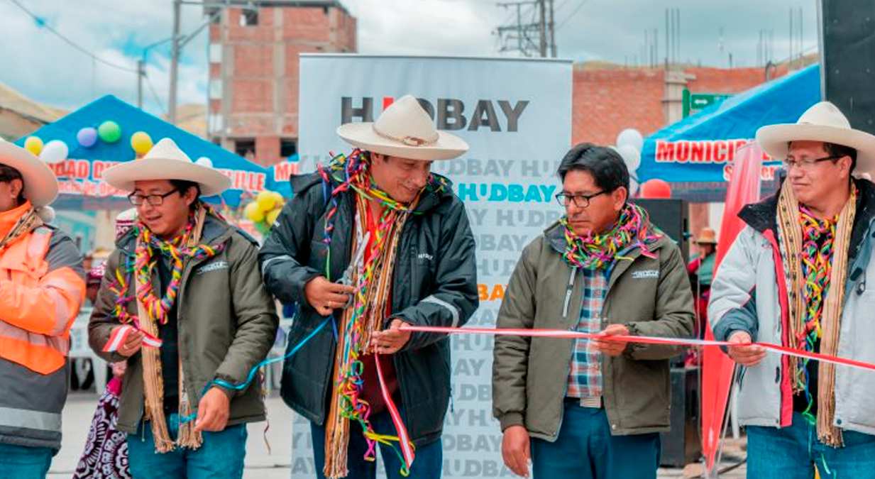 Cusco: Hudbay entrega construcción de pistas y veredas en Velille