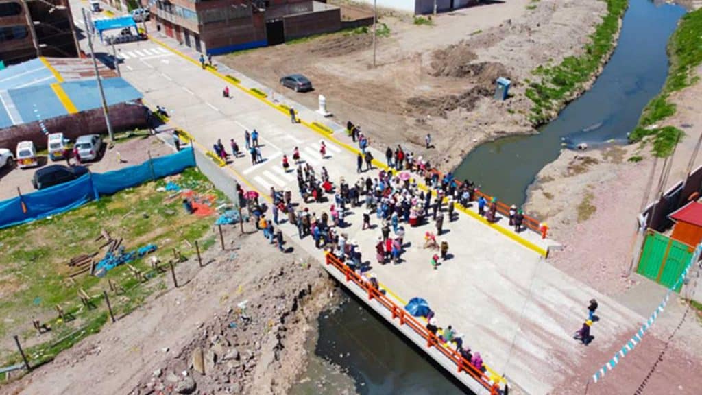 Puente Miraflores