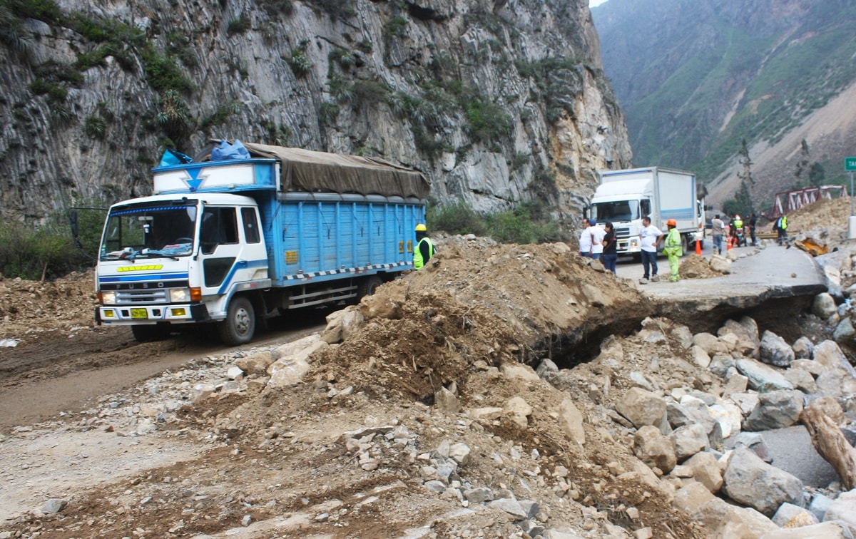 Venta de camiones creció 85% entre enero y agosto gracias a la construcción y minería