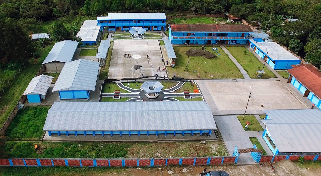 Colombia: Entregaron 320 colegios en beneficio de más de 269 mil estudiantes