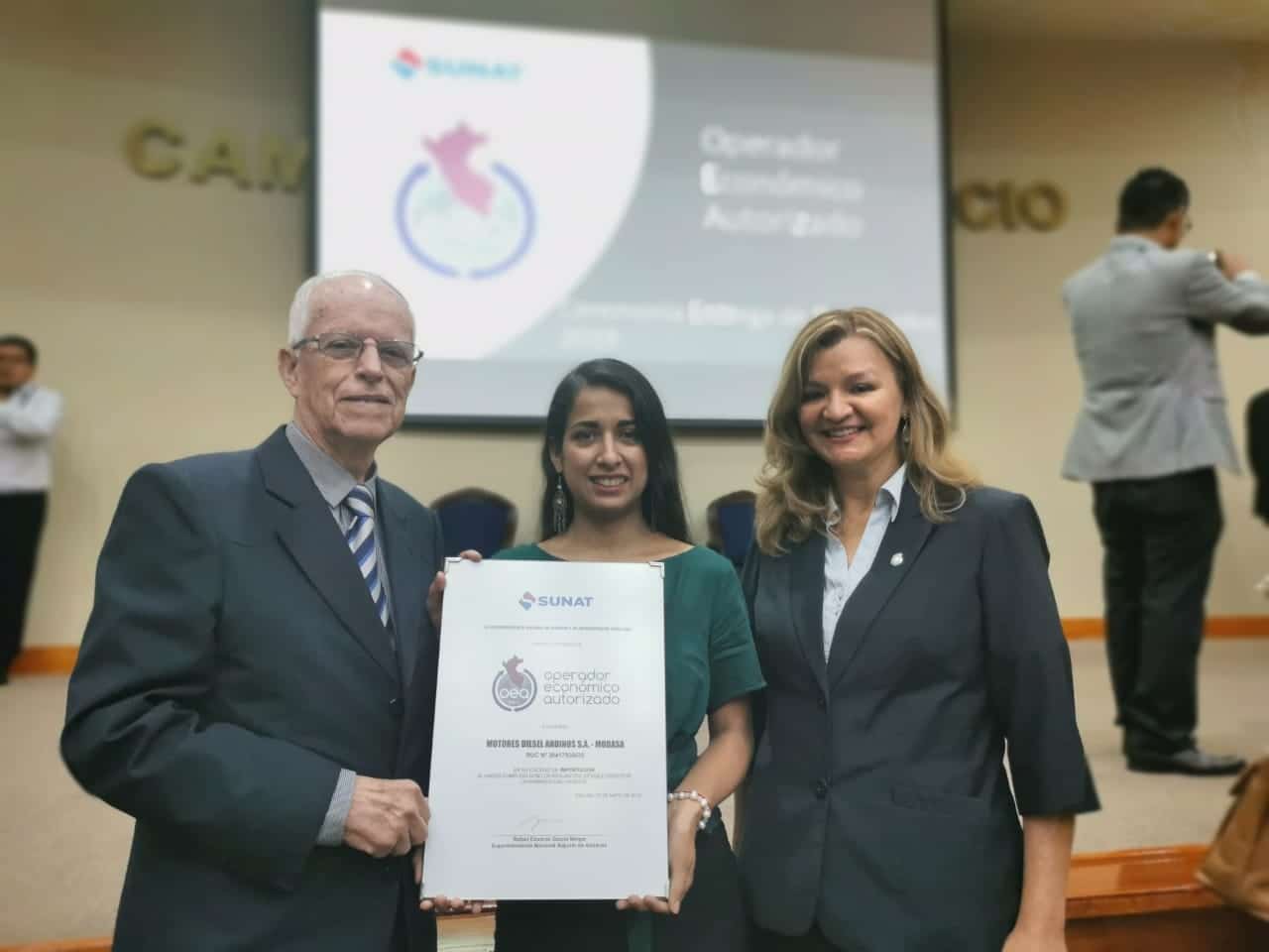 Presidente Sagasti presenta primera línea de producción de plantas de oxígeno medicinal