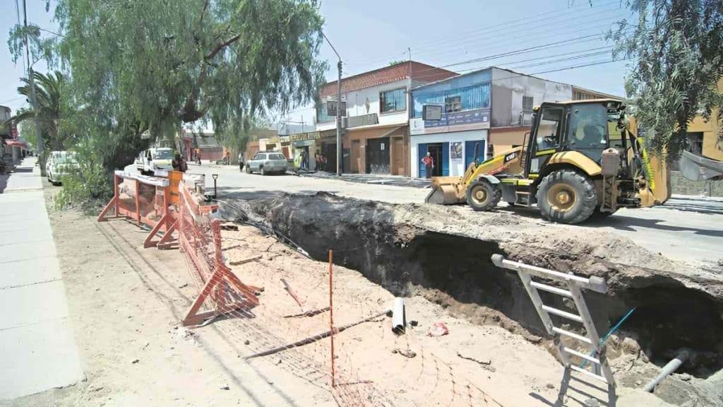 renovación de colector público en Arica