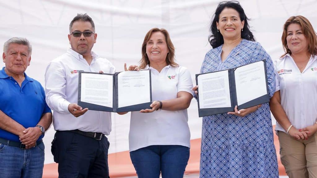 presidenta Boluarte, ministra jennifer contreras