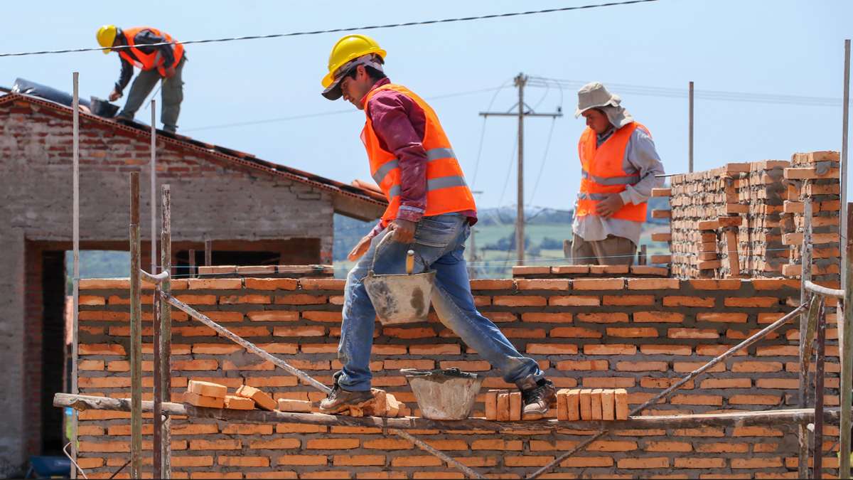 construyen casas