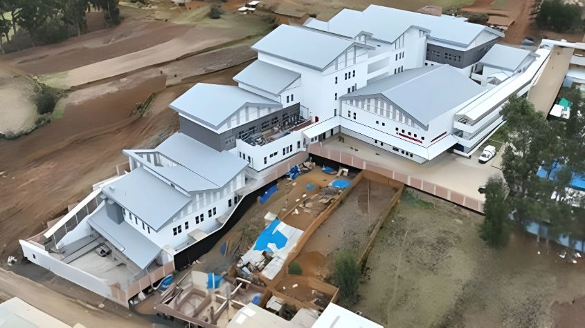 hospitales de Llata y Tingo María