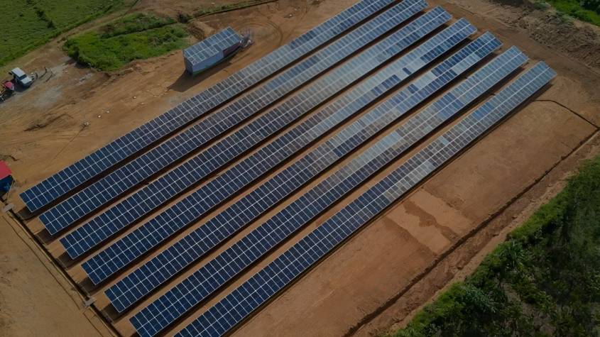 Central Solar híbrida Tamshiyacu