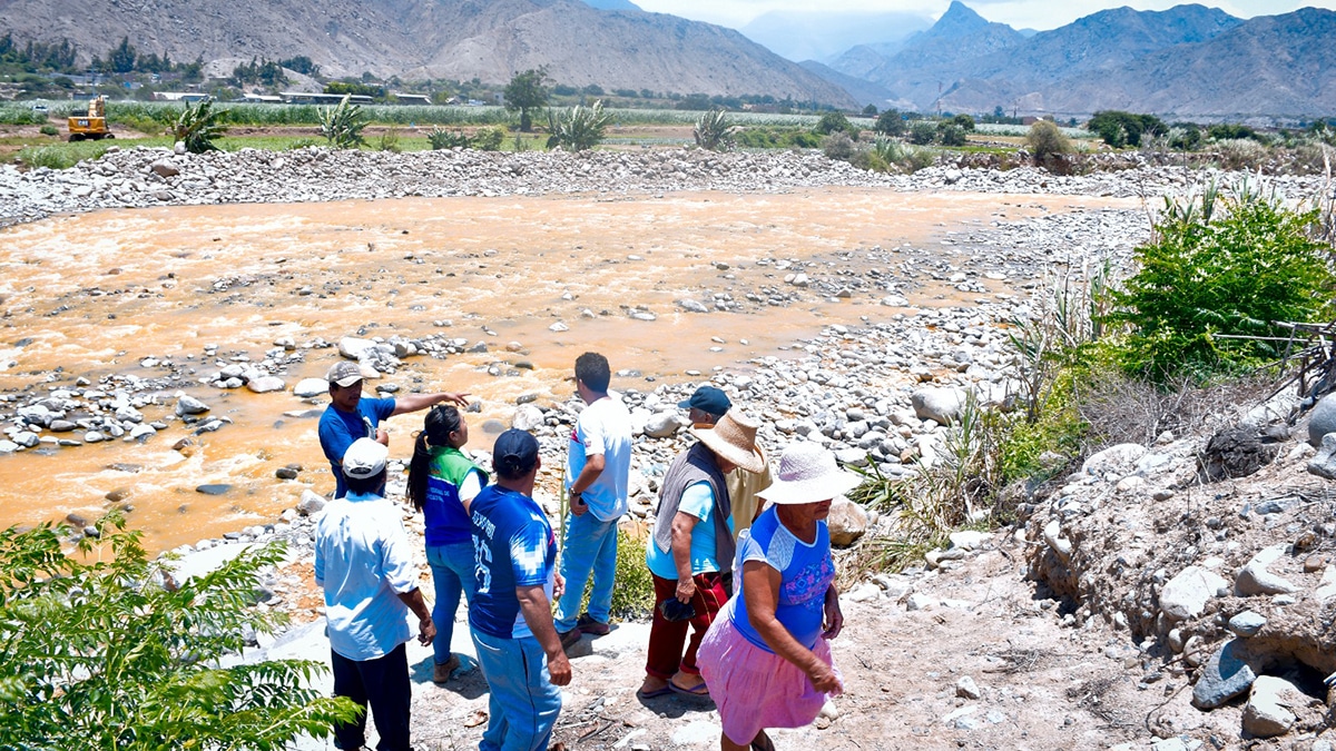 La Libertad: Intervienen más puntos críticos del río Moche