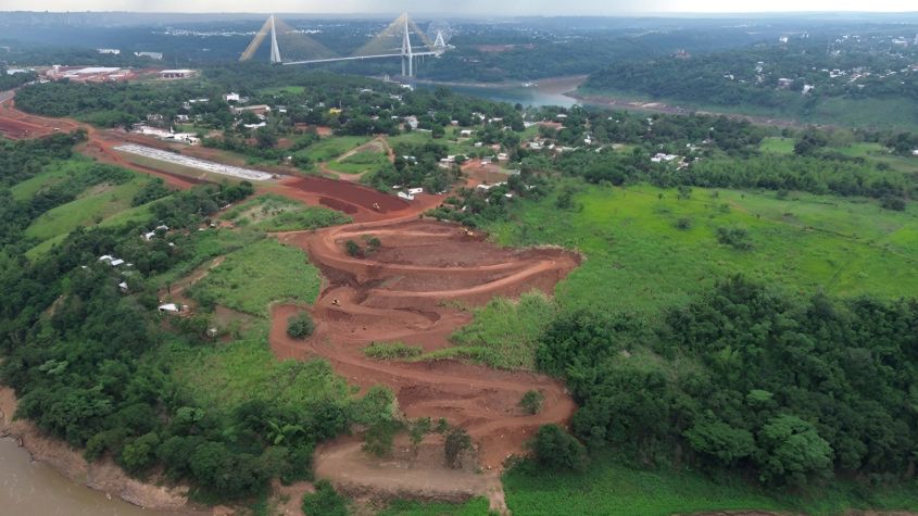 segundo puente sobre el río Monday