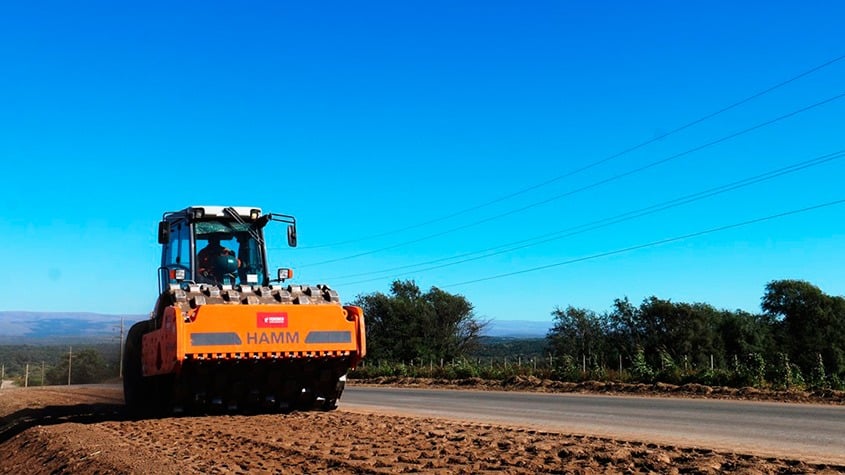 Argentina: Avanza pavimentación del camino Elena – Río de los Sauces