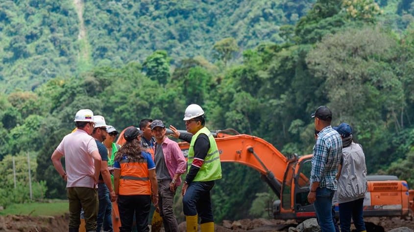 Ecuador: Plantean soluciones para restablecer conectividad vial en Chimborazo