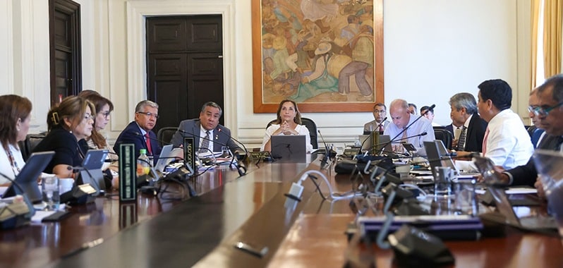 Ejecutivo garantiza ejecución de proyectos de inversión en 75 instituciones educativas