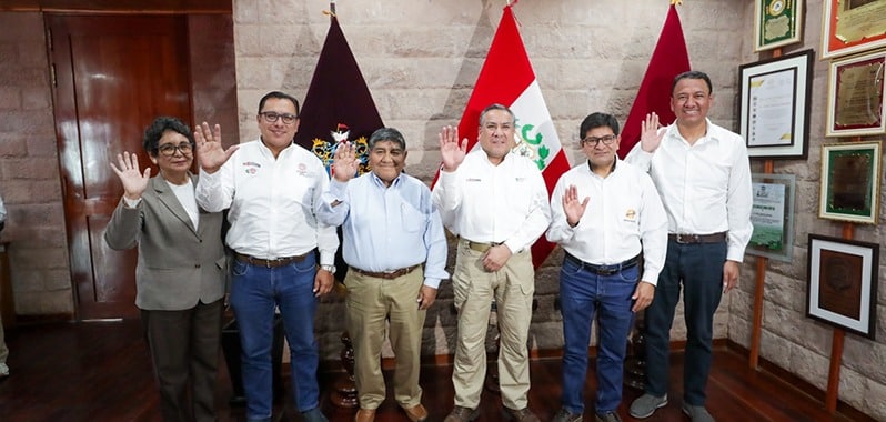 Minem anuncia construcción de dos centrales hidroeléctricas