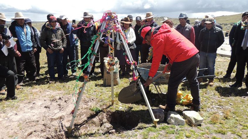 Puno: MVCS inicia obra de agua y saneamiento para familias rurales