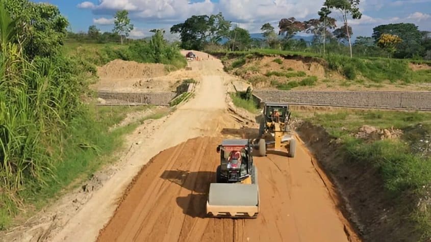 Carretera Nuevo Chirimoto-Paitoja
