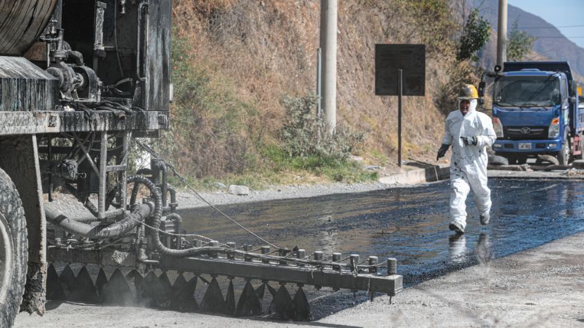 adecuación y lastrado de 154 kilómetros de vías